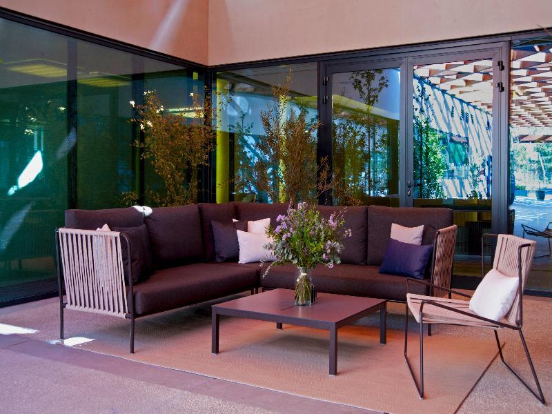 Aravaca Village Hotel Madrid Exterior photo